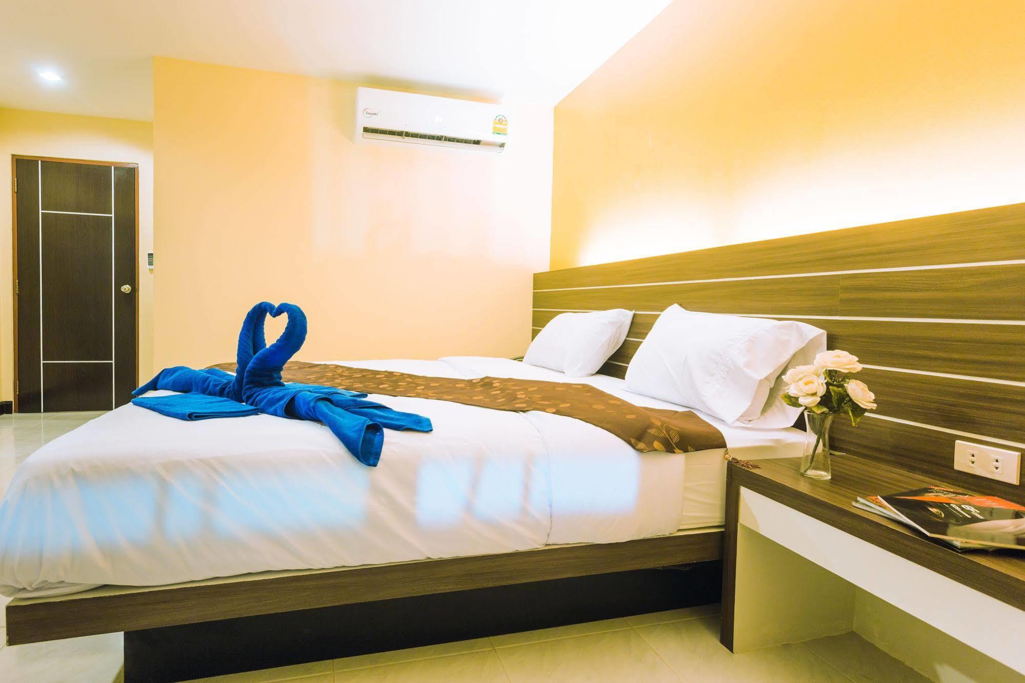 The Shades Bed And Breakfast Boutique Hotel Patong Exterior photo
