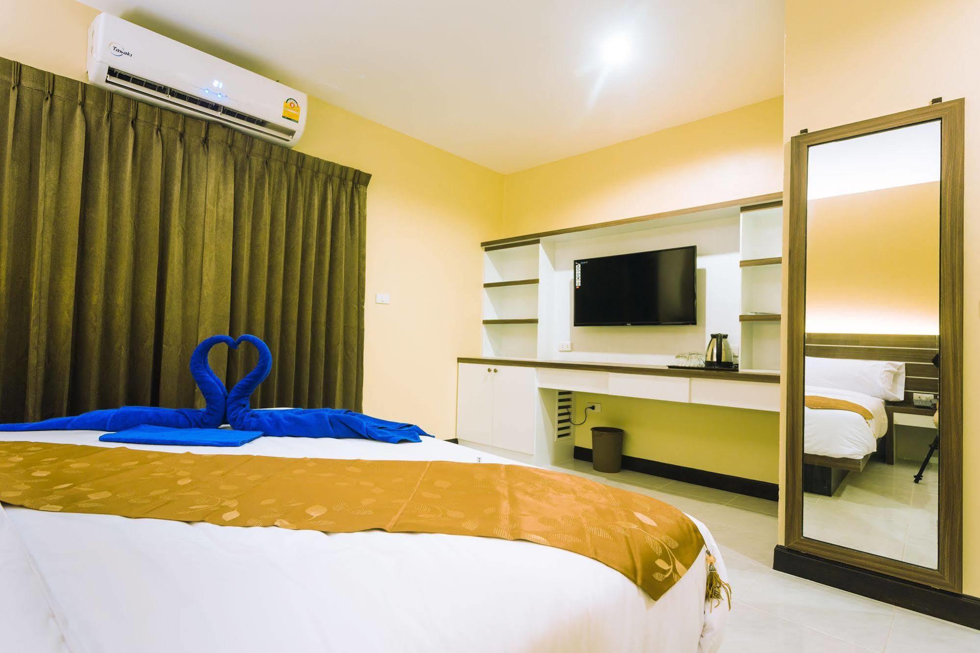 The Shades Bed And Breakfast Boutique Hotel Patong Exterior photo